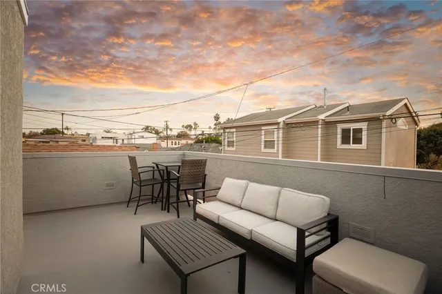 $2,299,000 | 5940 Appian Way, Long Beach, CA 90803