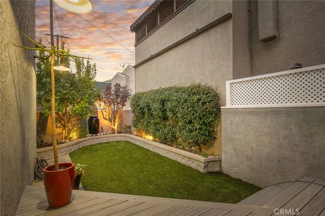 $2,299,000 | 5940 Appian Way, Long Beach, CA 90803