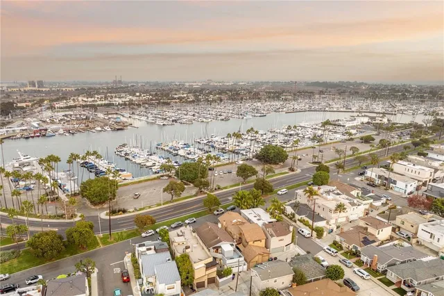 $2,299,000 | 5940 Appian Way, Long Beach, CA 90803