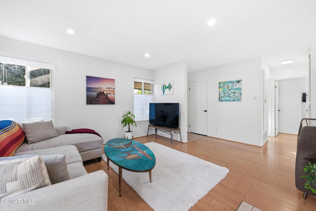 7029 Flicker Court Ventura, CA 93003 - Photo 13 of 27