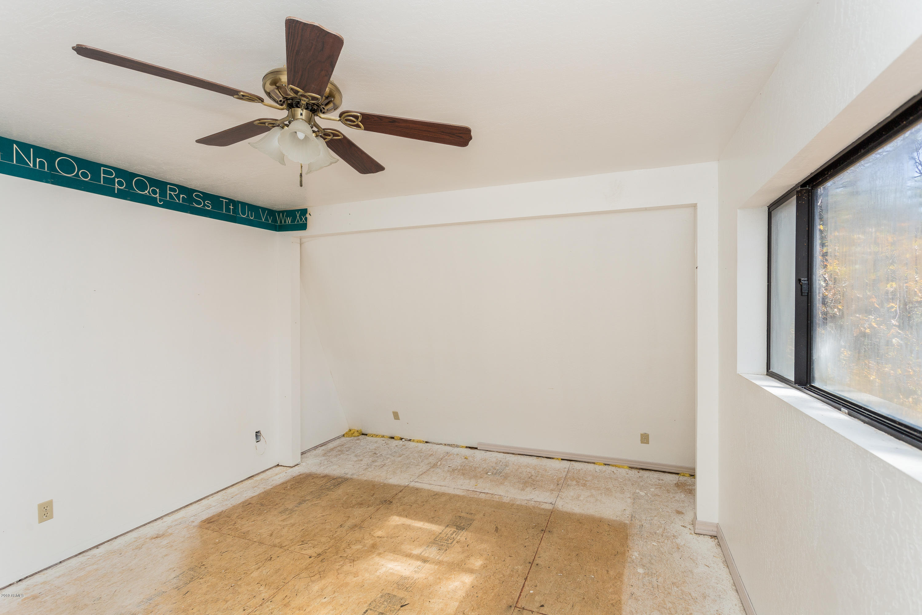 5301 South Blue Jay Road Prescott, AZ 86303 - Photo 13 of 21 013_Master Bedroom Loft