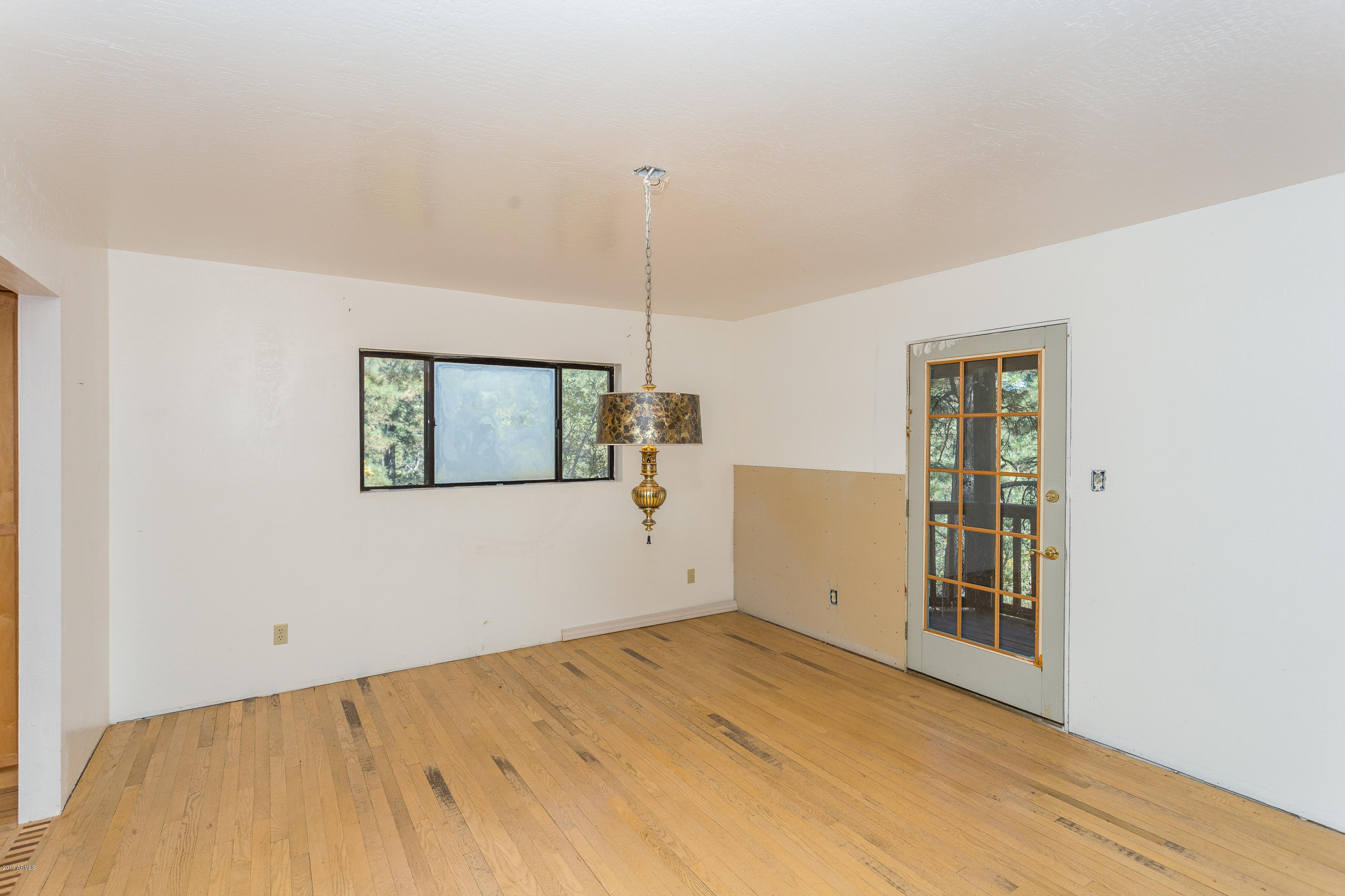 5301 South Blue Jay Road Prescott, AZ 86303 - Photo 10 of 21 010_Dining Room