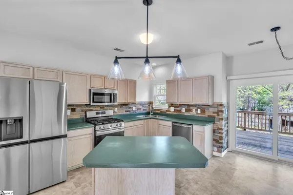 $360,000 | 205 Moncton Place, Simpsonville, SC 29681