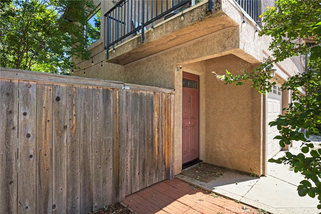 38 Kobe Loop Chico, CA 95973 - Photo 20 of 38 a view of a house with a wooden fence