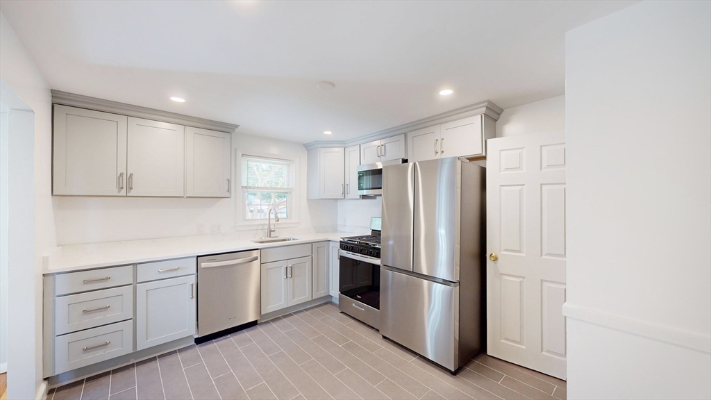36 Nash Street, Unit 36 Watertown, MA 02472 - Photo 4 of 22