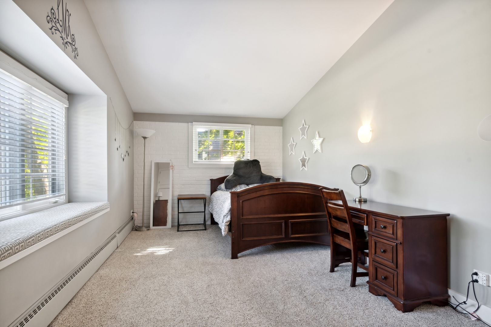 707 Westgate Road Deerfield, IL 60015 - Photo 21 of 33 a bedroom with a bed and a window