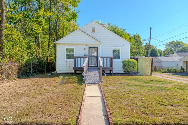 $170,000 | 825 Kappes Street, Indianapolis, IN 46221