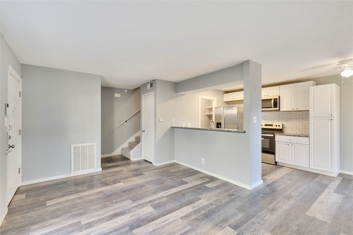 5808 Wellington Dr Unit 4  