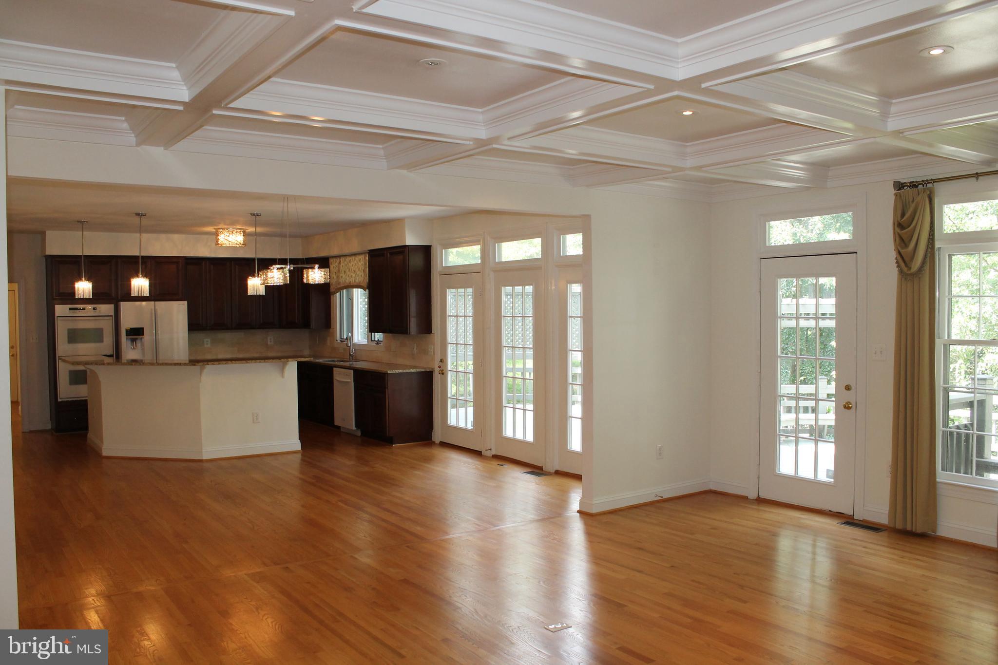1129 Round Pebble Lane Reston, VA 20194 - Photo 19 of 62 Kicthen