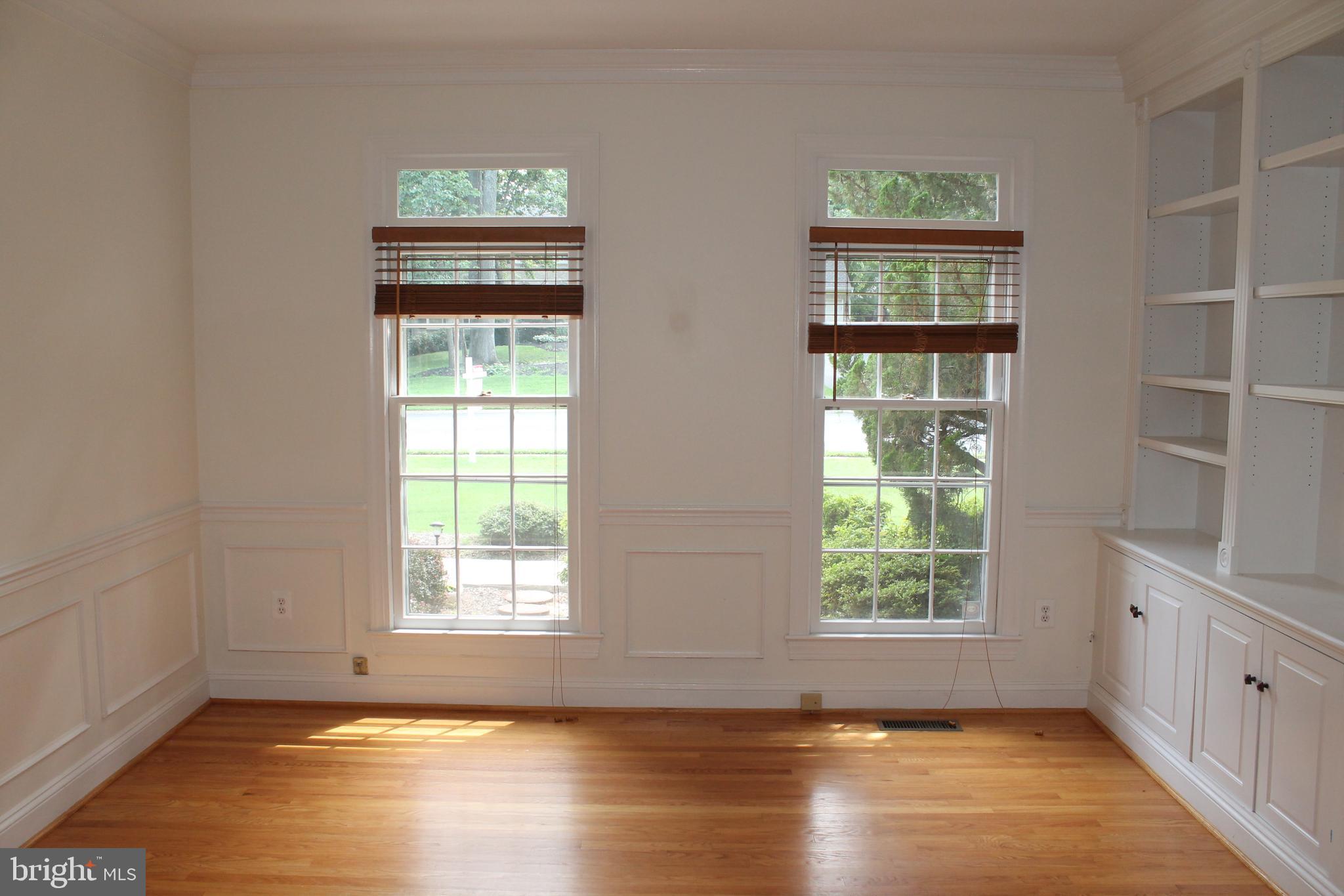 1129 Round Pebble Lane Reston, VA 20194 - Photo 26 of 62 Study Room