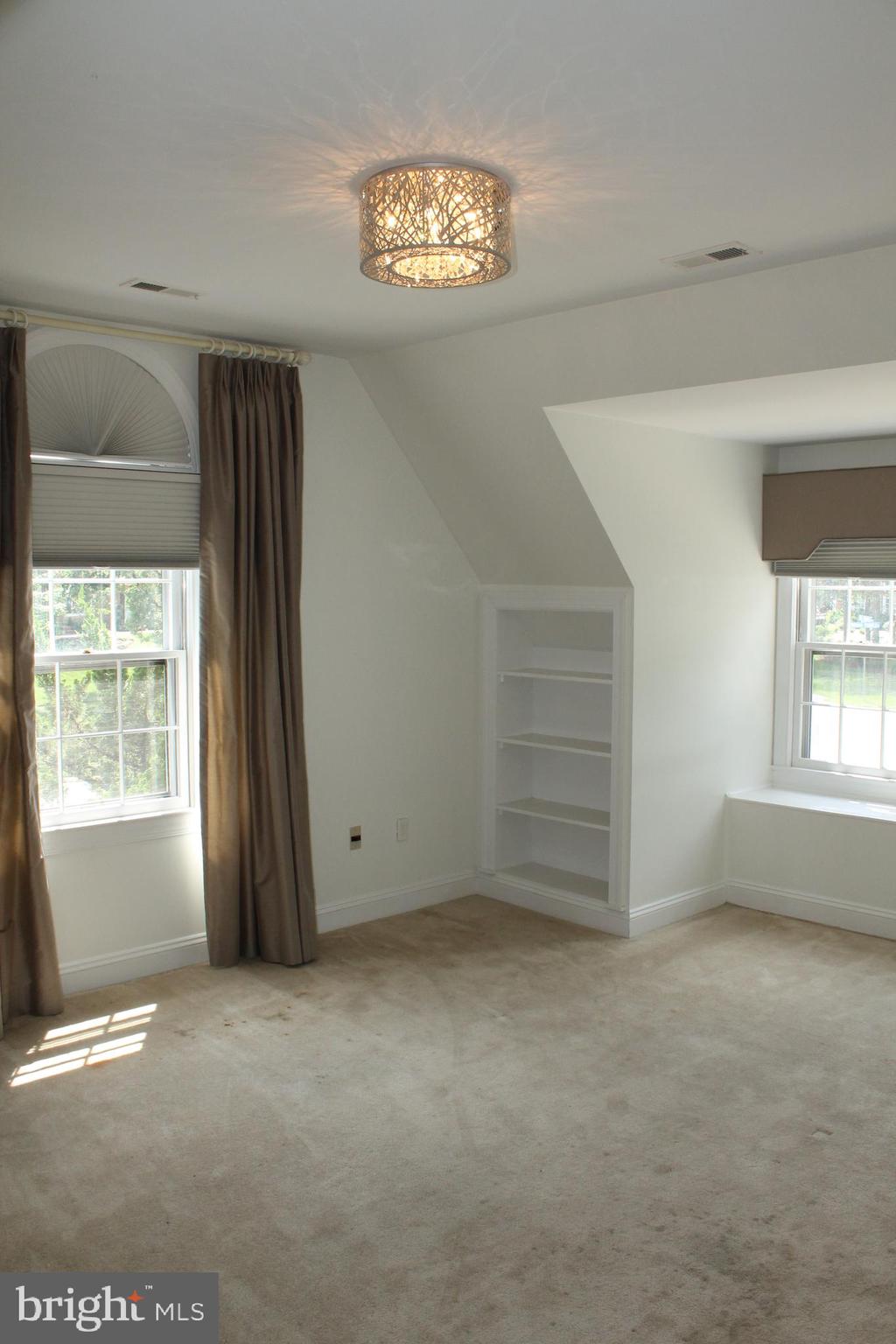 1129 Round Pebble Lane Reston, VA 20194 - Photo 44 of 62 Gallery Image 44
