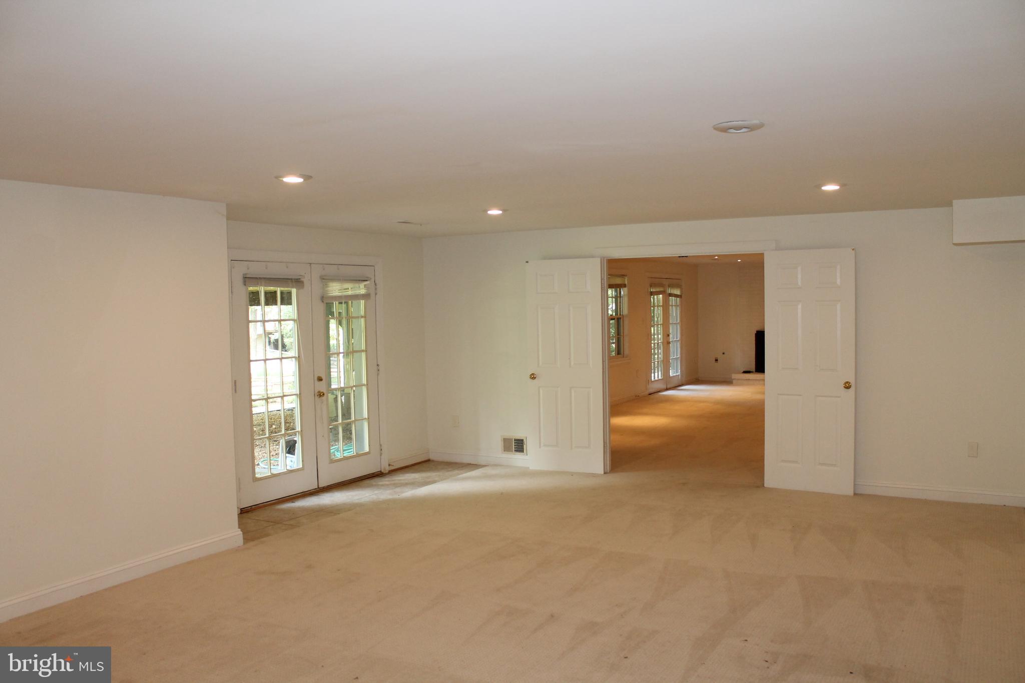 1129 Round Pebble Lane Reston, VA 20194 - Photo 48 of 62 Gallery Image 48