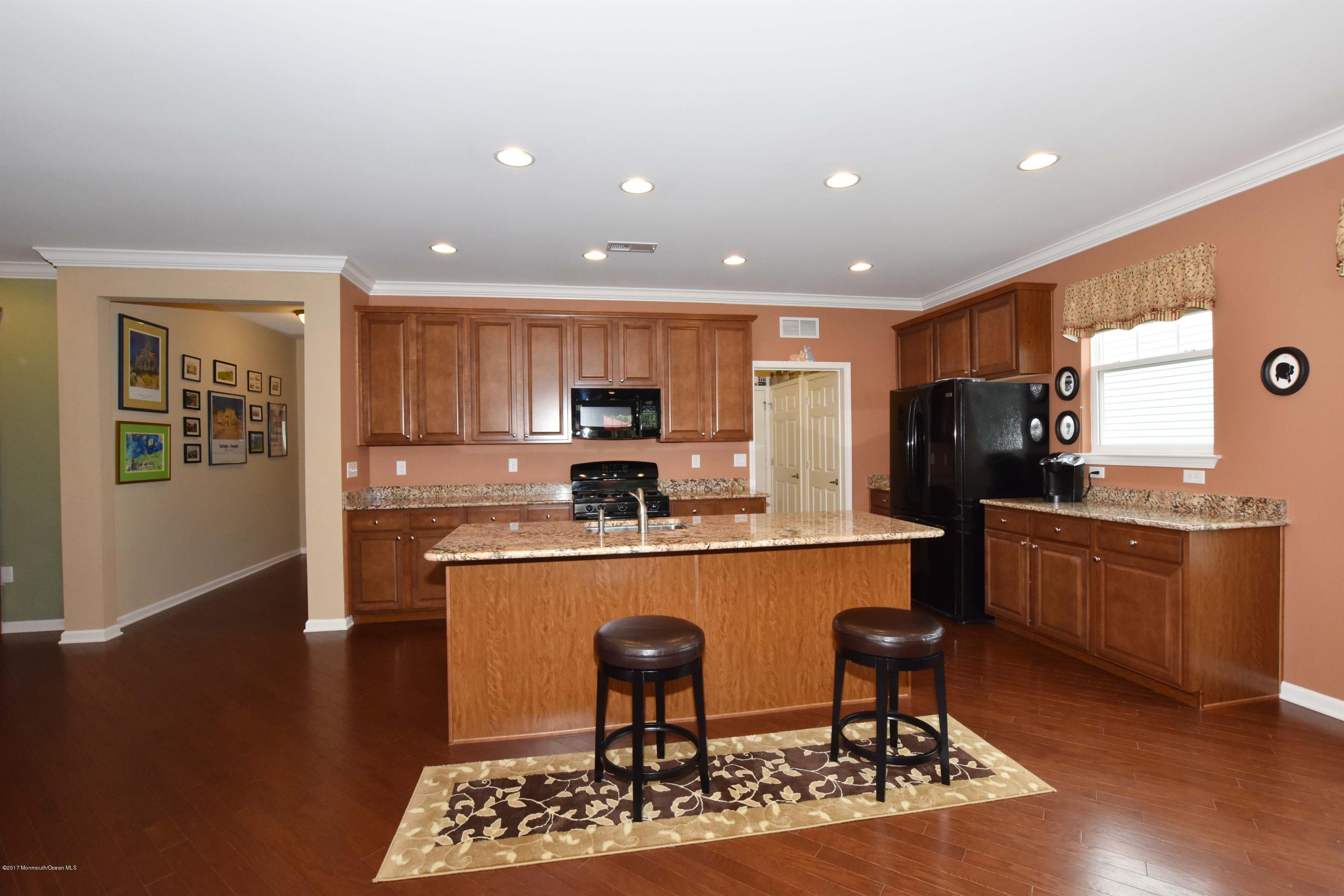 16 Lenox Road Jackson, NJ 08527 - Photo 4 of 31 Kitchen 2
