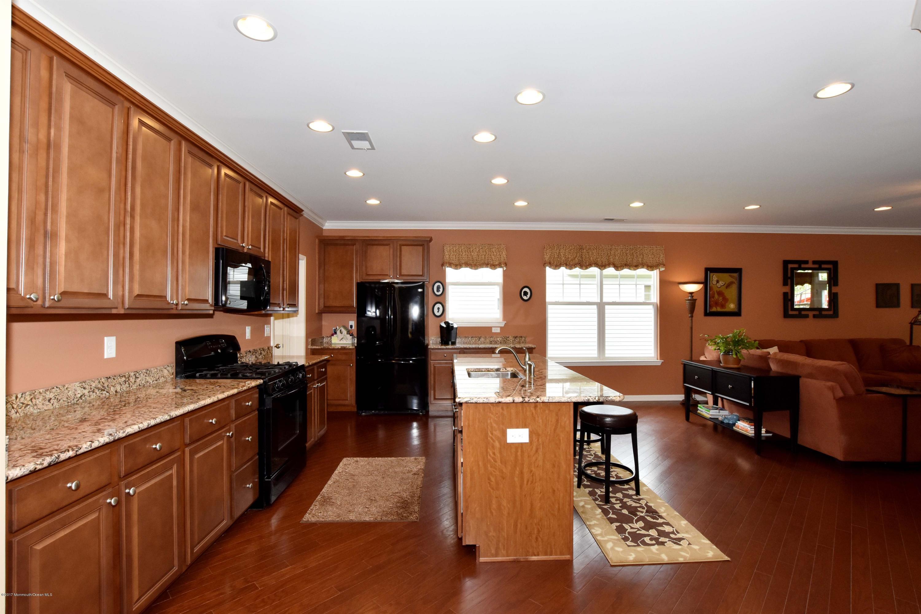 16 Lenox Road Jackson, NJ 08527 - Photo 5 of 31 Kitchen View 2