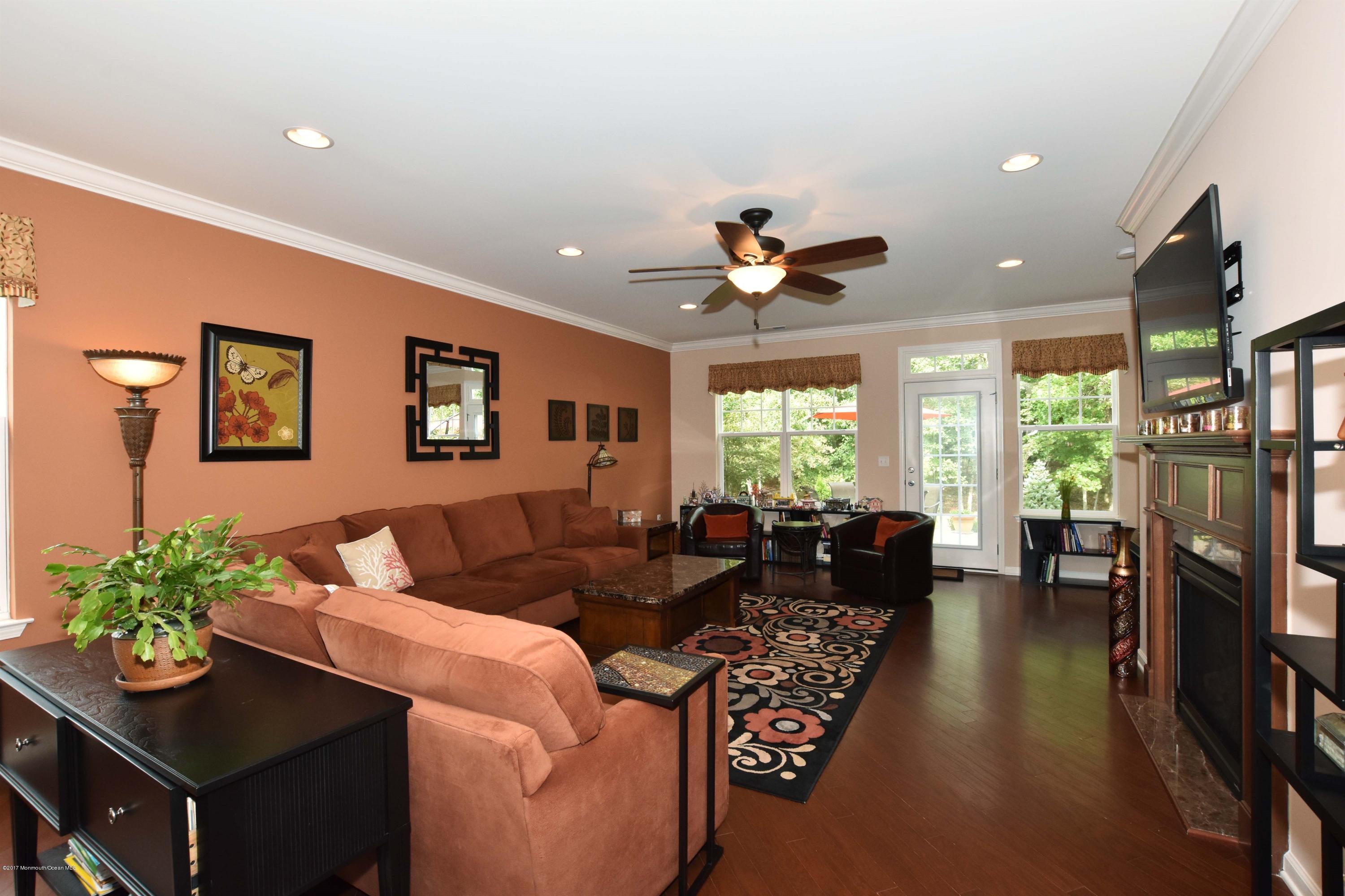 16 Lenox Road Jackson, NJ 08527 - Photo 6 of 31 Family Room
