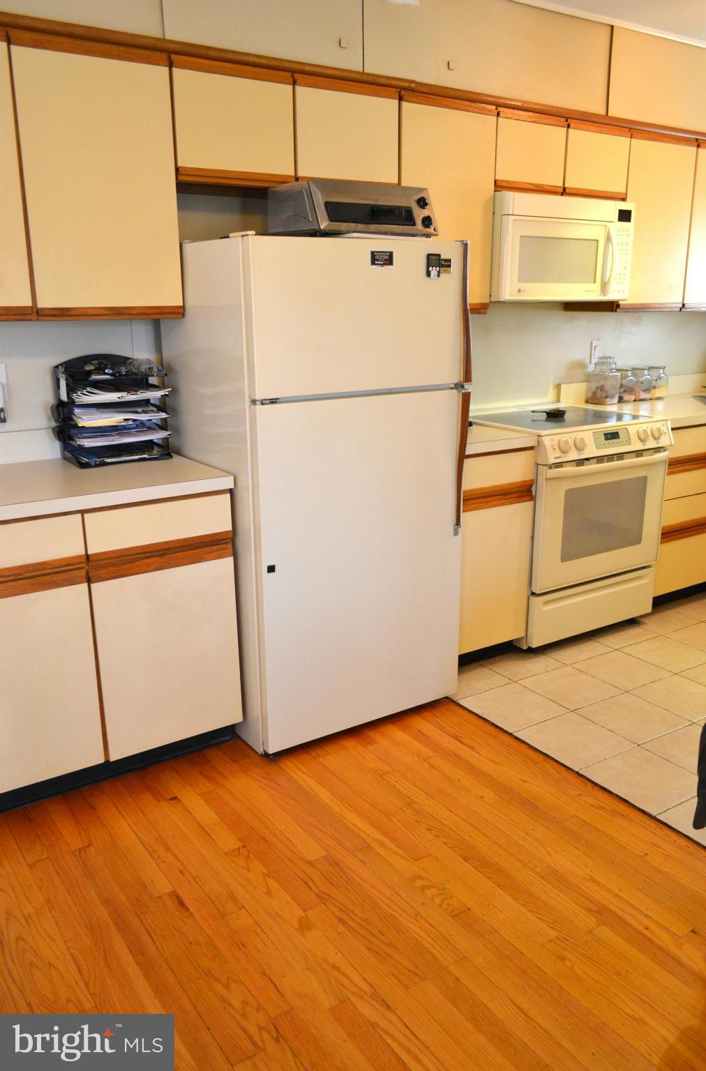 598 Riverside Drive Pasadena, MD 21122 - Photo 12 of 30 Kitchen