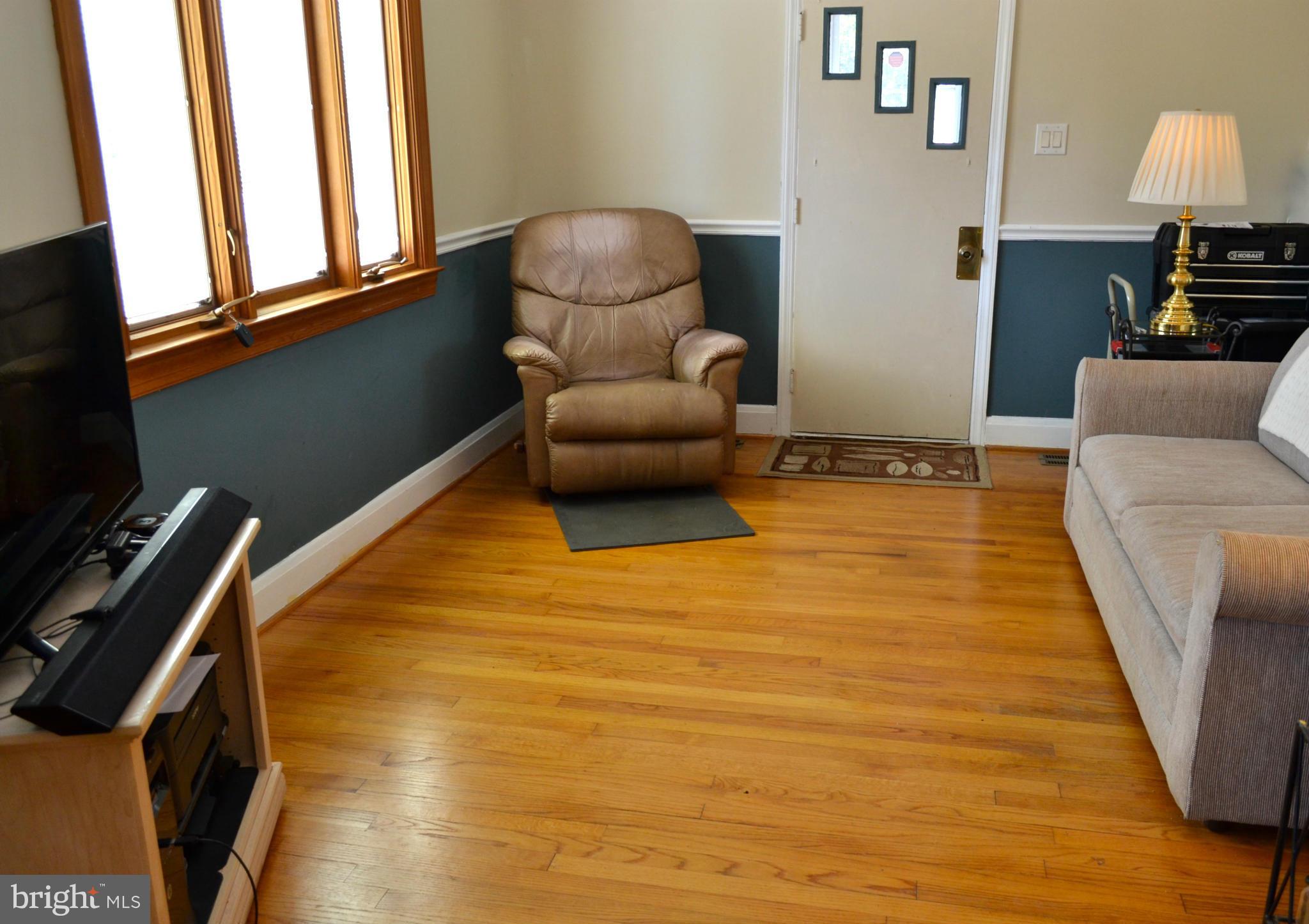 598 Riverside Drive Pasadena, MD 21122 - Photo 14 of 30 Hardwood Floors