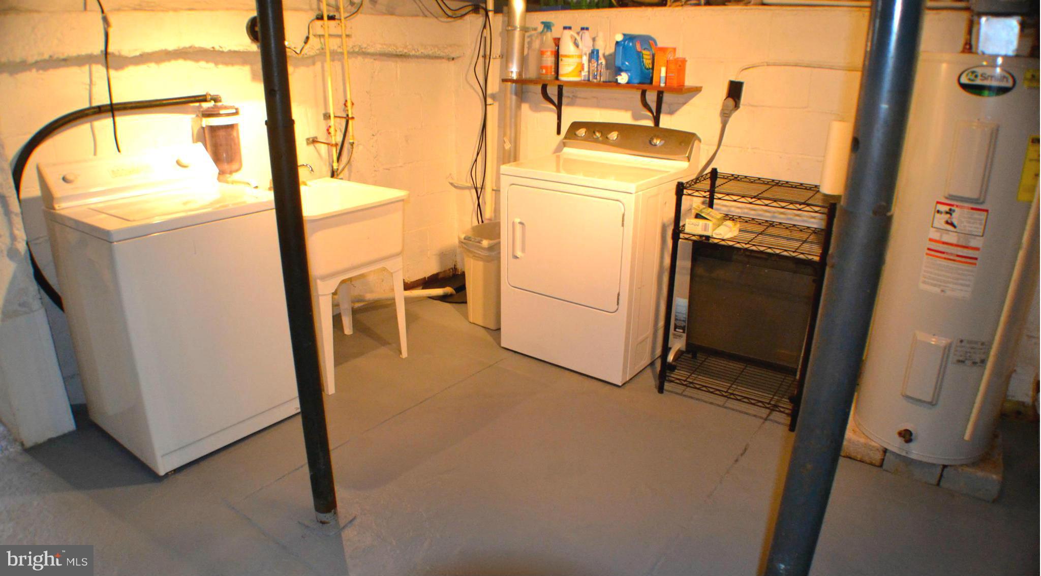 598 Riverside Drive Pasadena, MD 21122 - Photo 16 of 30 Utility Room