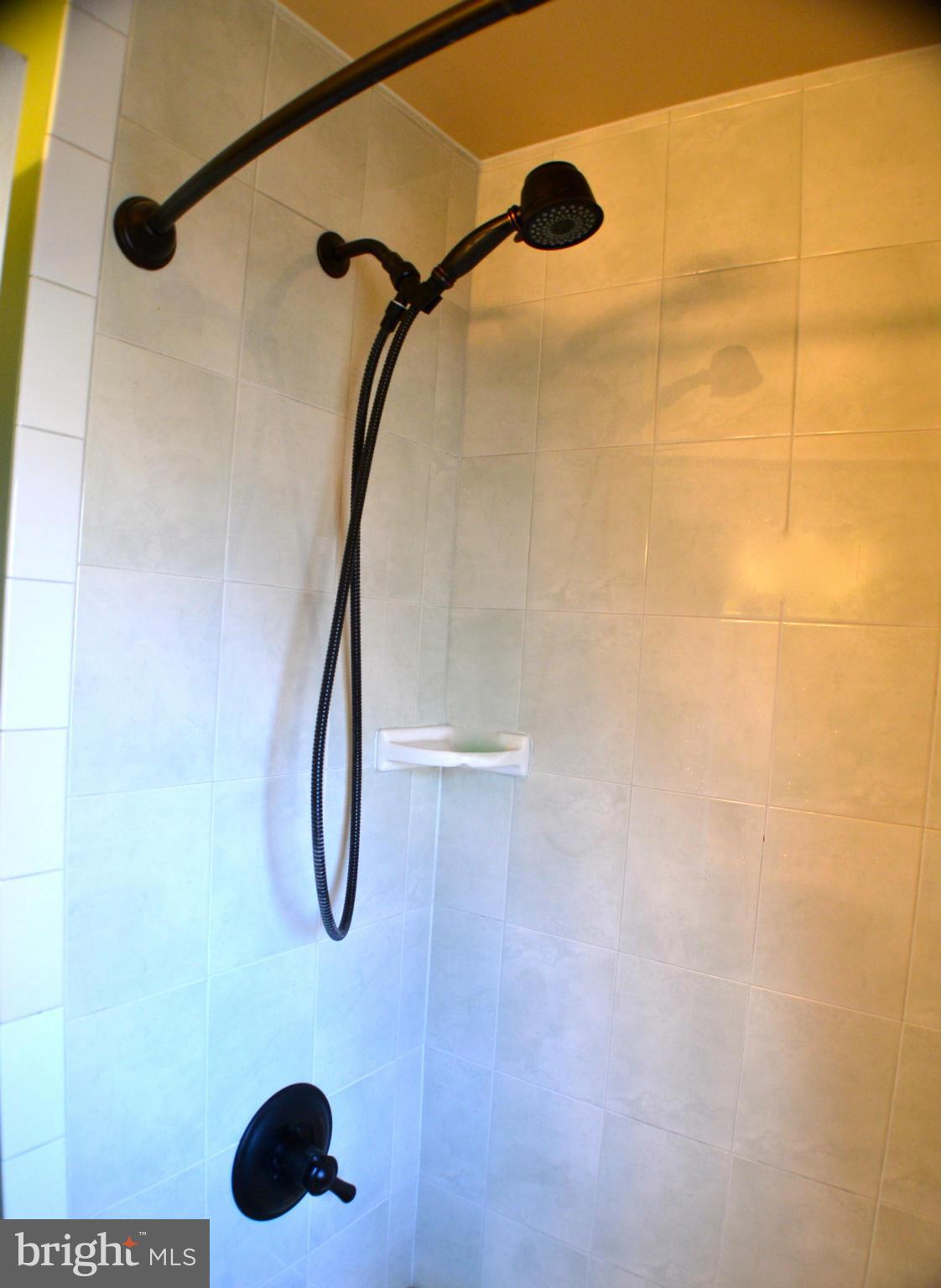 598 Riverside Drive Pasadena, MD 21122 - Photo 19 of 30 Designer Tile