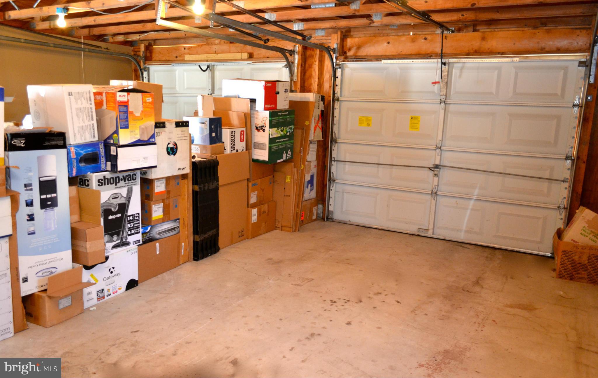 598 Riverside Drive Pasadena, MD 21122 - Photo 22 of 30 Huge 2 Car Garage w/Work Bench