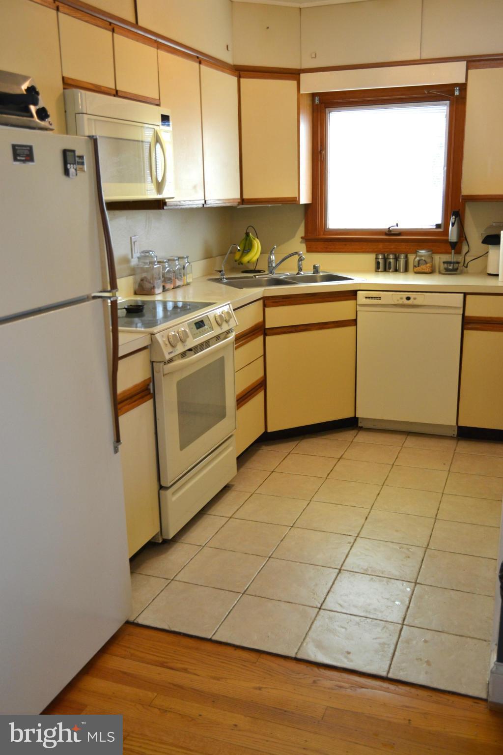 598 Riverside Drive Pasadena, MD 21122 - Photo 30 of 30 Full Kitchen w/Ceramic Tile