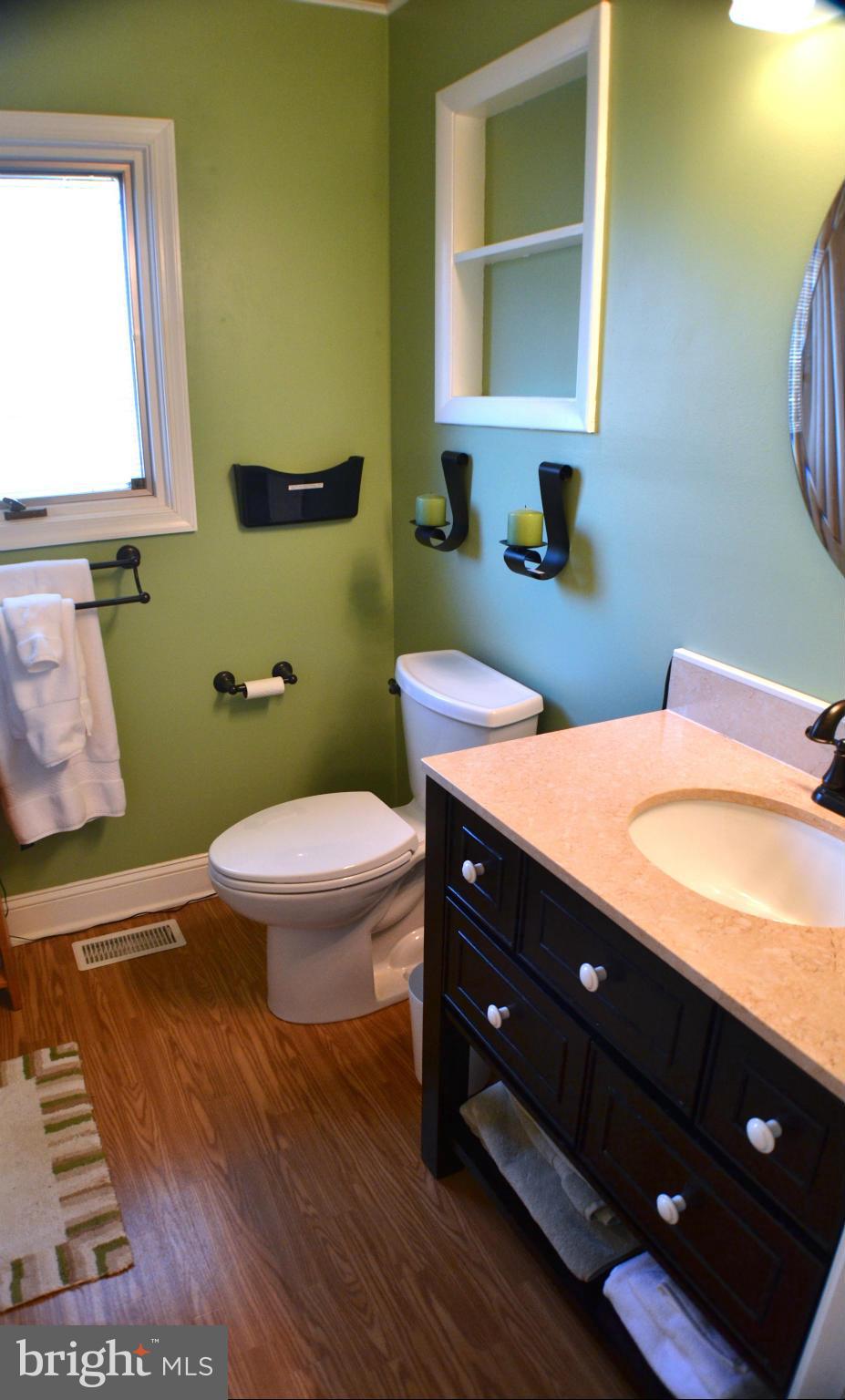 598 Riverside Drive Pasadena, MD 21122 - Photo 9 of 30 Full Custom Bath