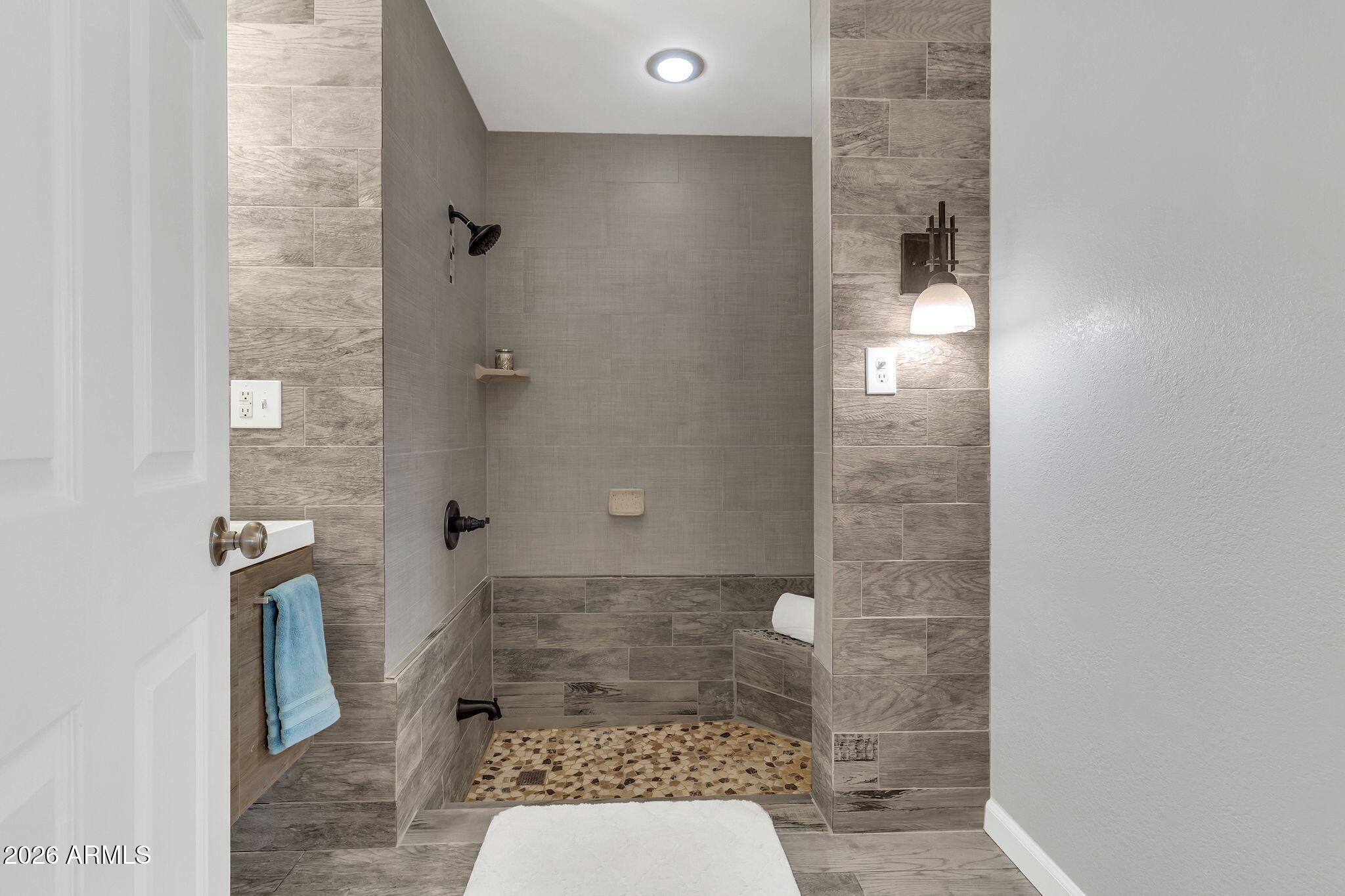 725 South Power Road, Unit 101 Mesa, AZ 85206 - Photo 27 of 38 view of a bathroom