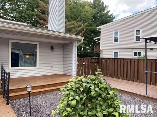 82 Country Place Springfield, IL 62703 - Photo 2 of 30