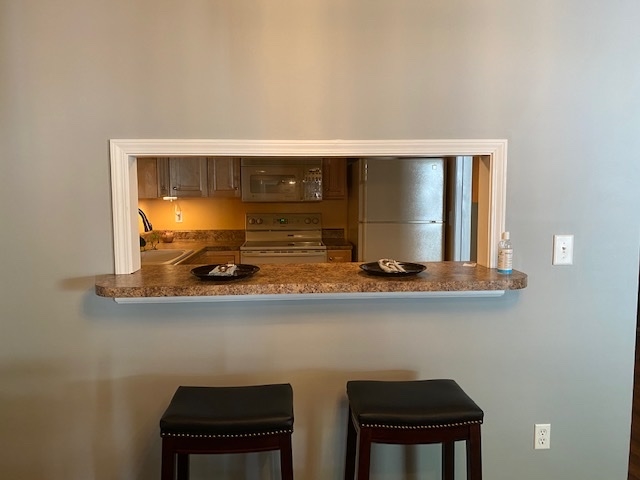 82 Country Place Springfield, IL 62703 - Photo 7 of 30