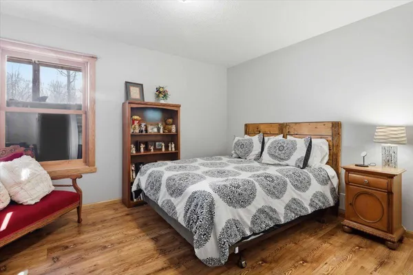 $470,000 | 2356 340th Avenue, Isle, MN 56342