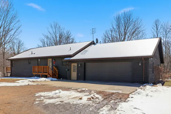 $470,000 | 2356 340th Avenue, Isle, MN 56342