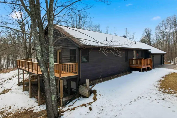 $470,000 | 2356 340th Avenue, Isle, MN 56342