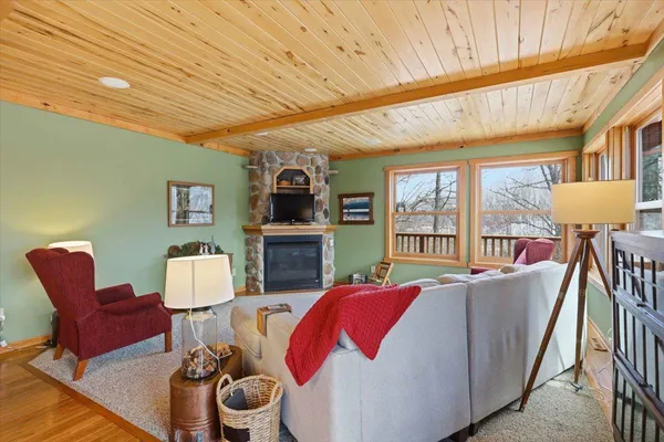 $470,000 | 2356 340th Avenue, Isle, MN 56342