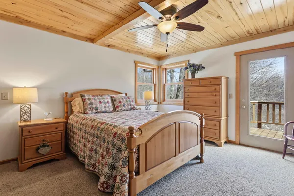 $470,000 | 2356 340th Avenue, Isle, MN 56342