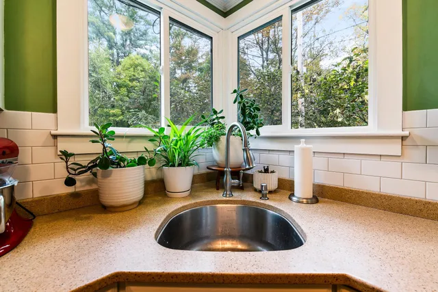 $424,900 | 44 Petrin Heights Road, Claremont, NH 03743