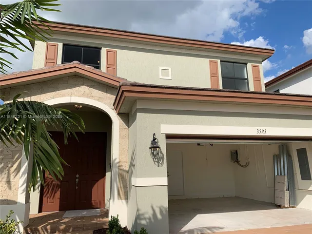 $688,800 | 3523 West 105 Th Place, Hialeah, FL 33018