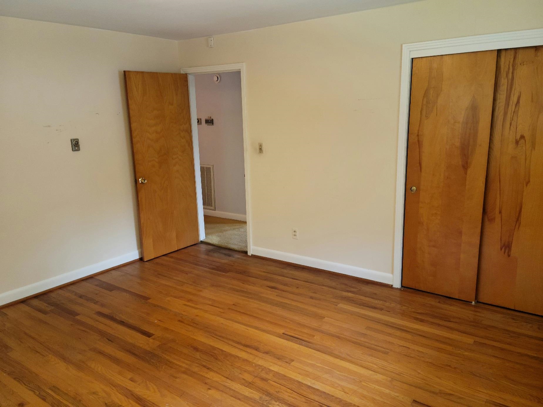 2226 Country Club Road Spartanburg, SC 29302 - Photo 9 of 22 Gallery Image 9
