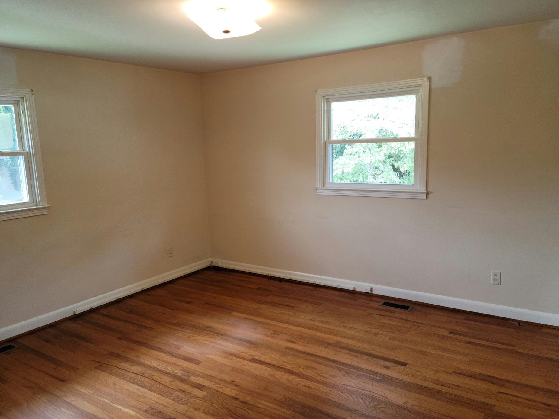 2226 Country Club Road Spartanburg, SC 29302 - Photo 10 of 22 Gallery Image 10
