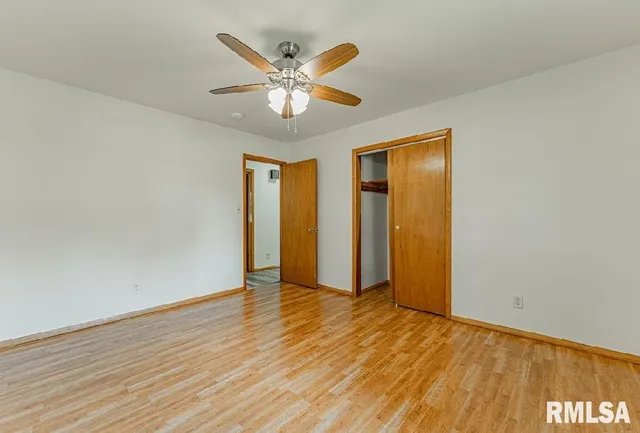 $169,900 | 305 Kennedy Road, Elkhart, IL 62634