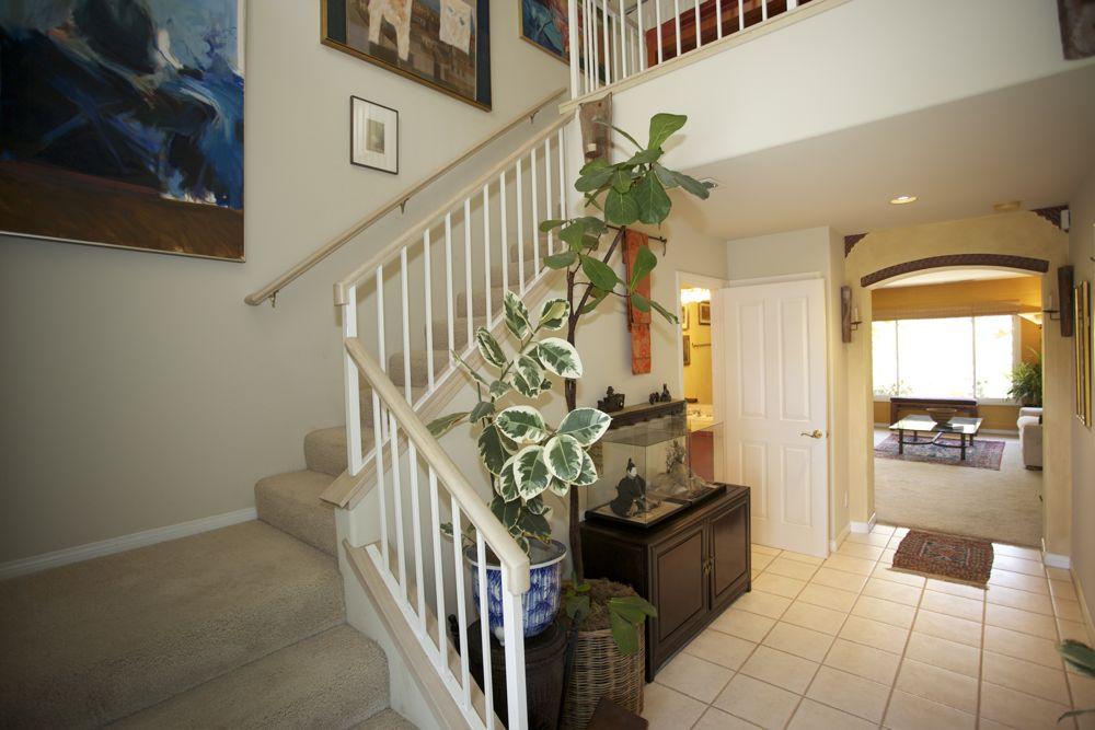 222 Meigs Road, Unit 13 Santa Barbara, CA 93109 - Photo 2 of 14 Entryway