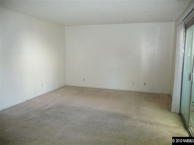 4606 Neil Road, Unit 187 Reno, NV 89502 - Photo 3 of 7