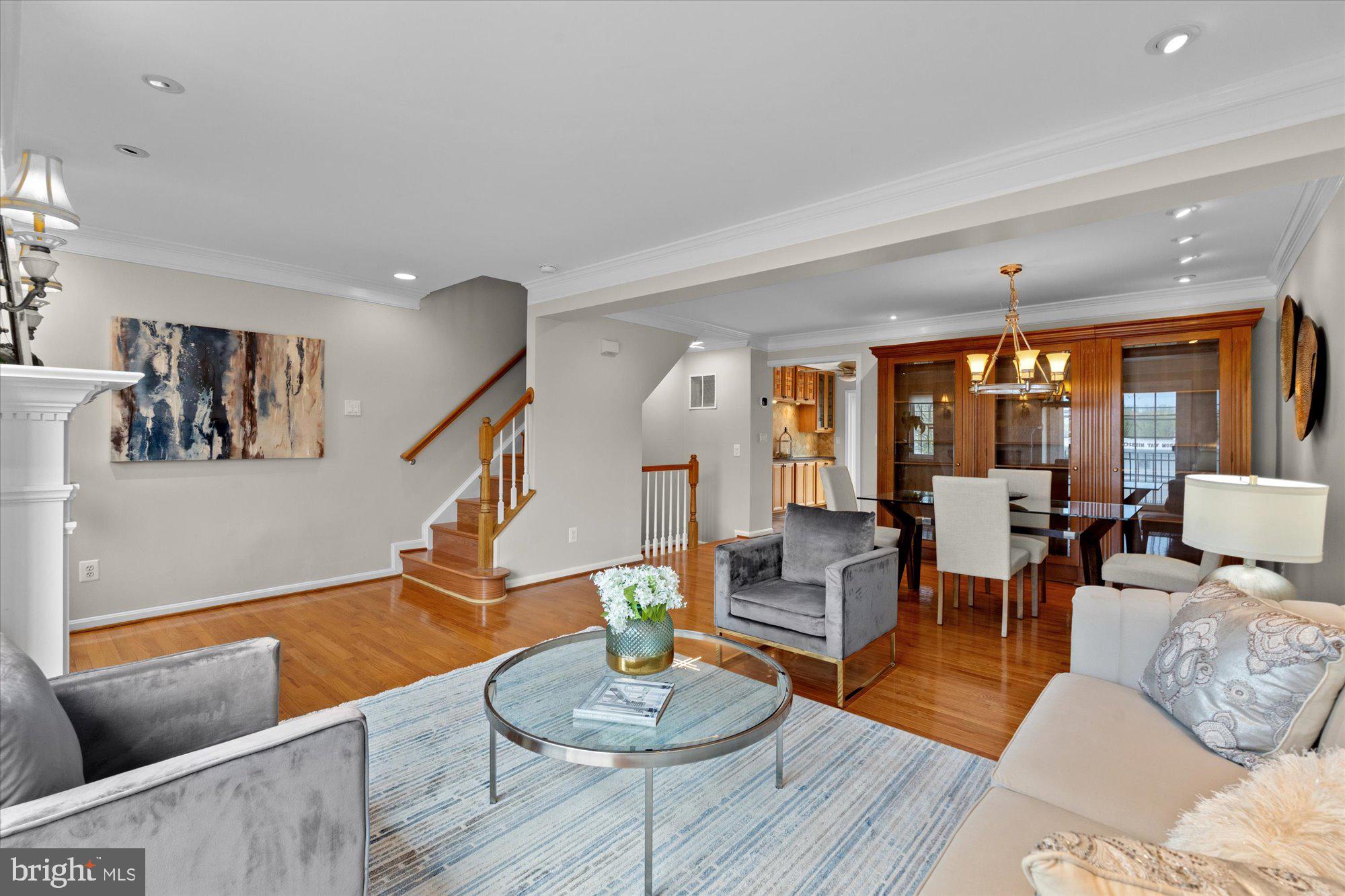6 West Glebe Road Alexandria, VA 22305 - Photo 6 of 45 a living room with furniture and wooden floor