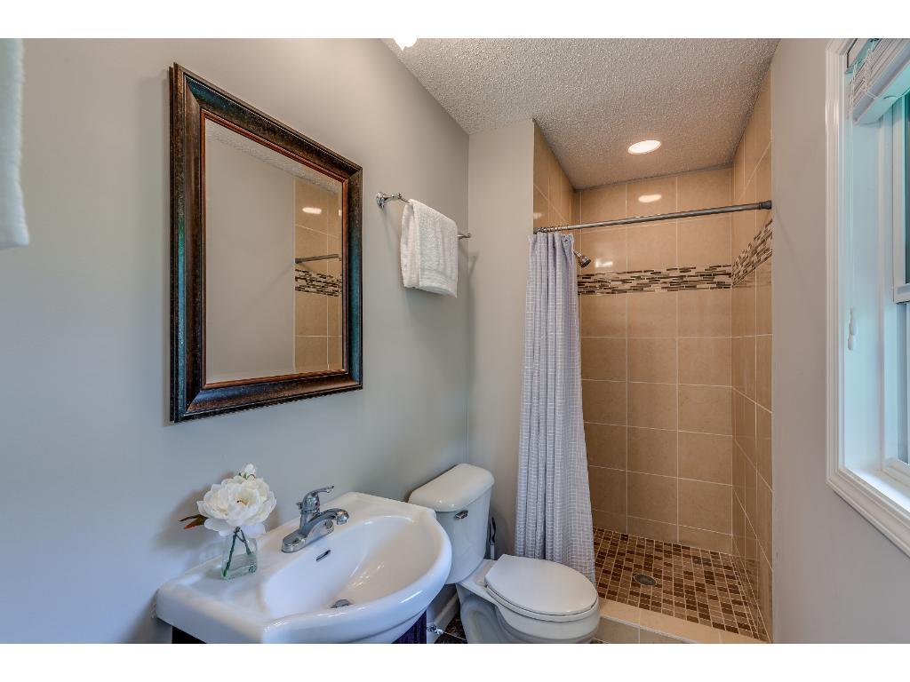 4250 Golden Valley Road Golden Valley, MN 55422 - Photo 13 of 24
