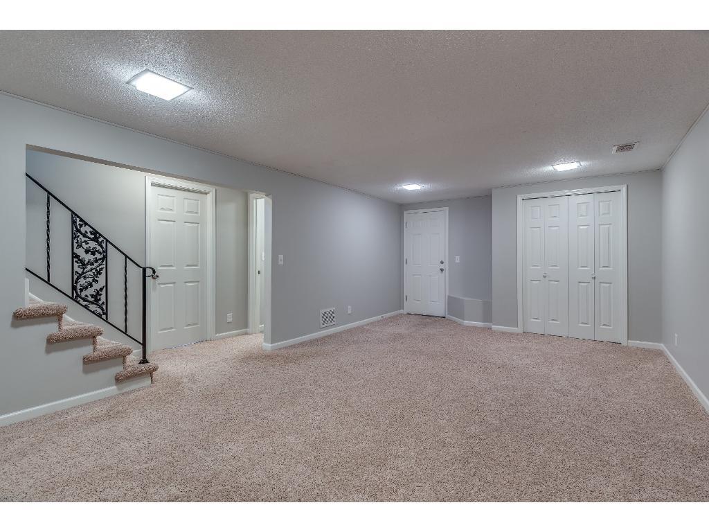 4250 Golden Valley Road Golden Valley, MN 55422 - Photo 18 of 24