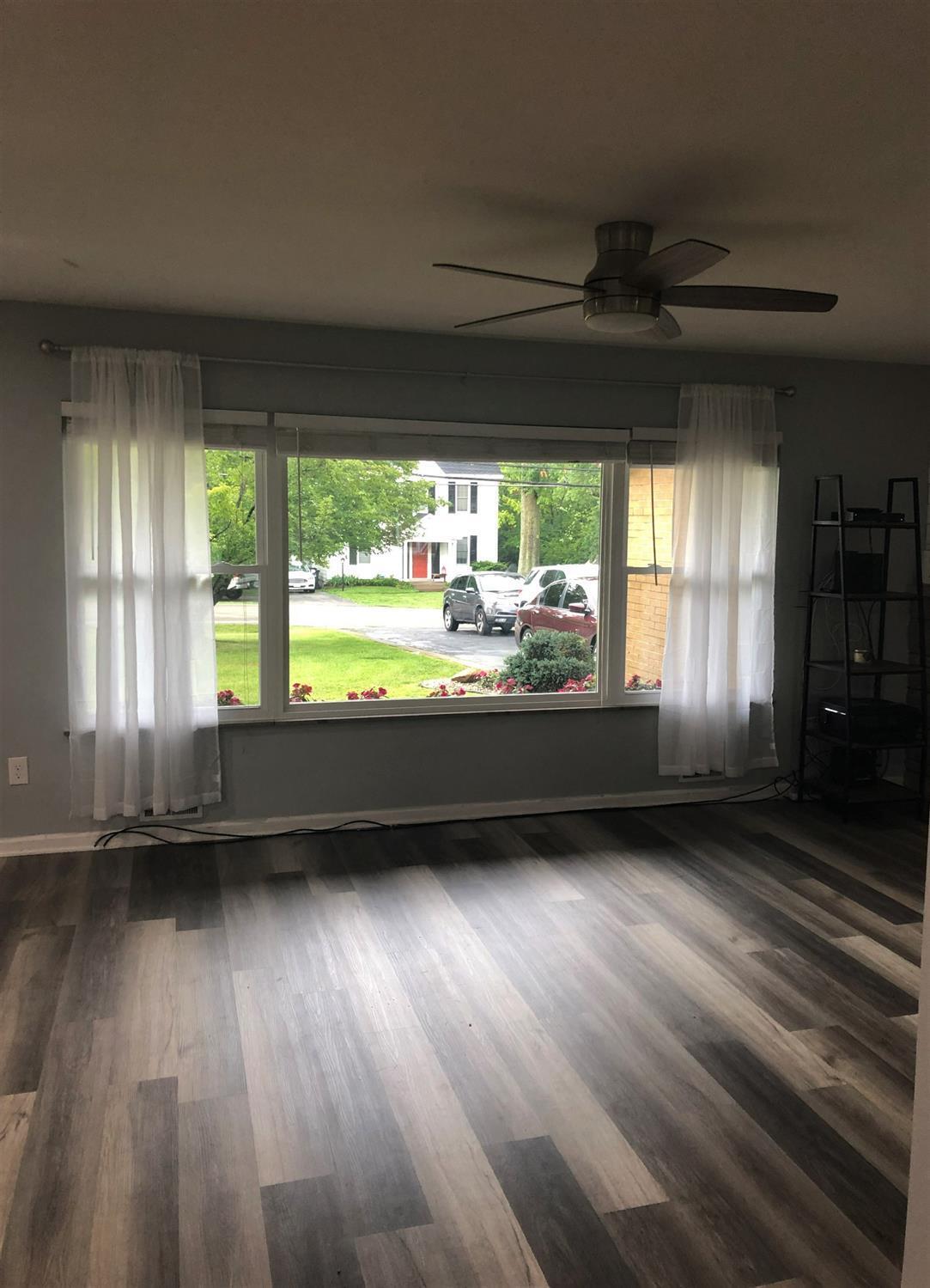 3759 Poole Road Cincinnati, OH 45251 - Photo 4 of 25 Gallery Image 4