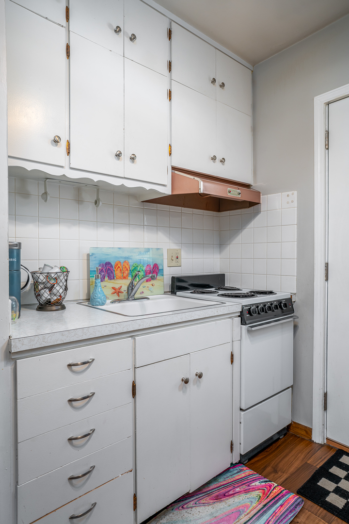 1104 Kimberly Road, Unit 908 Bettendorf, IA 52722 - Photo 8 of 15
