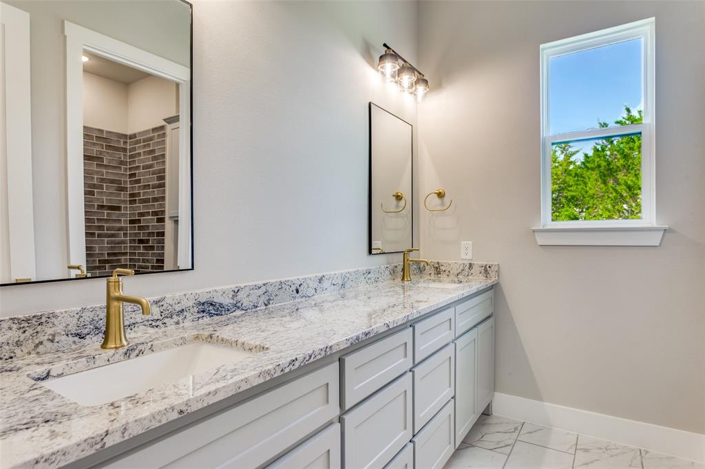 2047 Woodland Road Weatherford, TX 76088 - Photo 27 of 32 Gallery Image 27