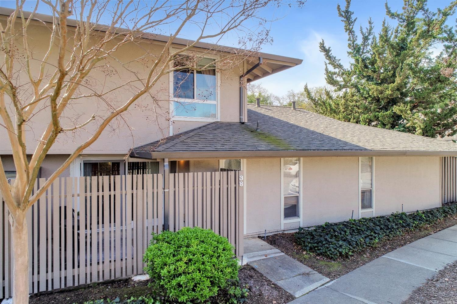 38 Roundtree Boulevard San Rafael, CA 94903 - Photo 1 of 1 Gallery Image 1
