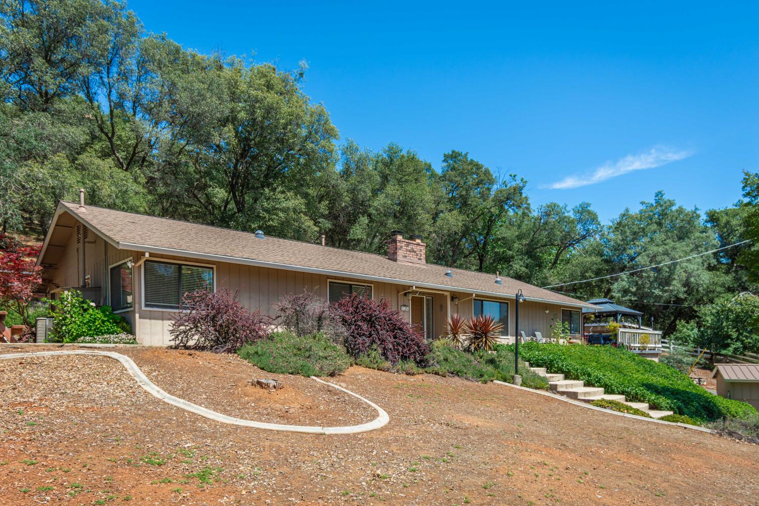 1725 Lone Pine Road Shingle Springs, CA 95682 - Photo 3 of 86
