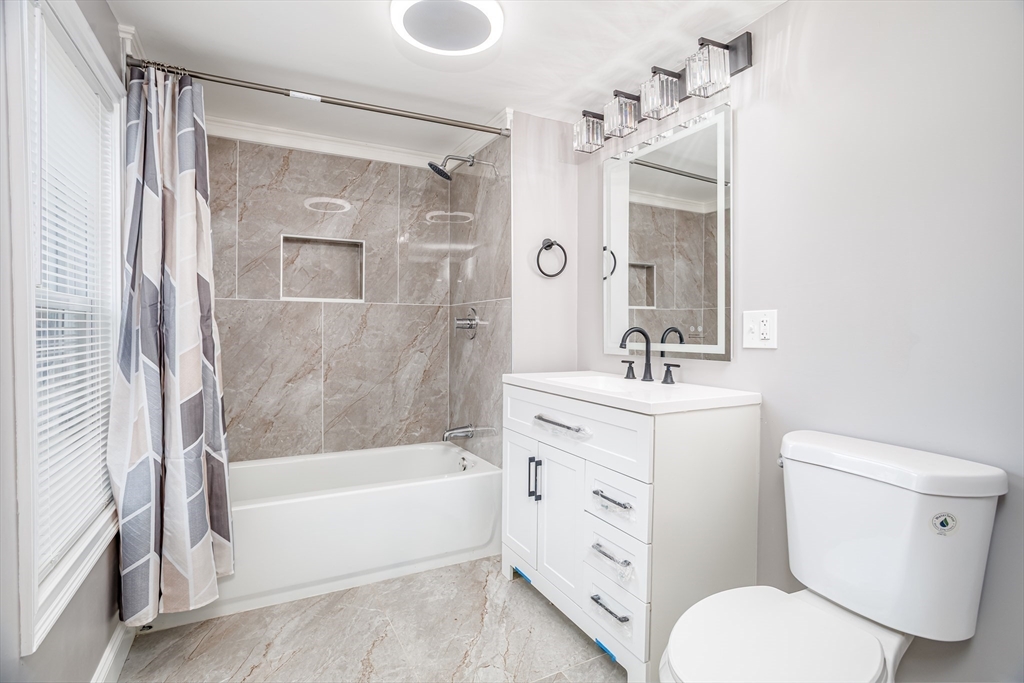 104 Youngs Road Lunenburg, MA 01462 - Photo 19 of 29 Gallery Image 19